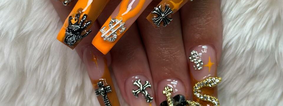 Sculpted halloween nails